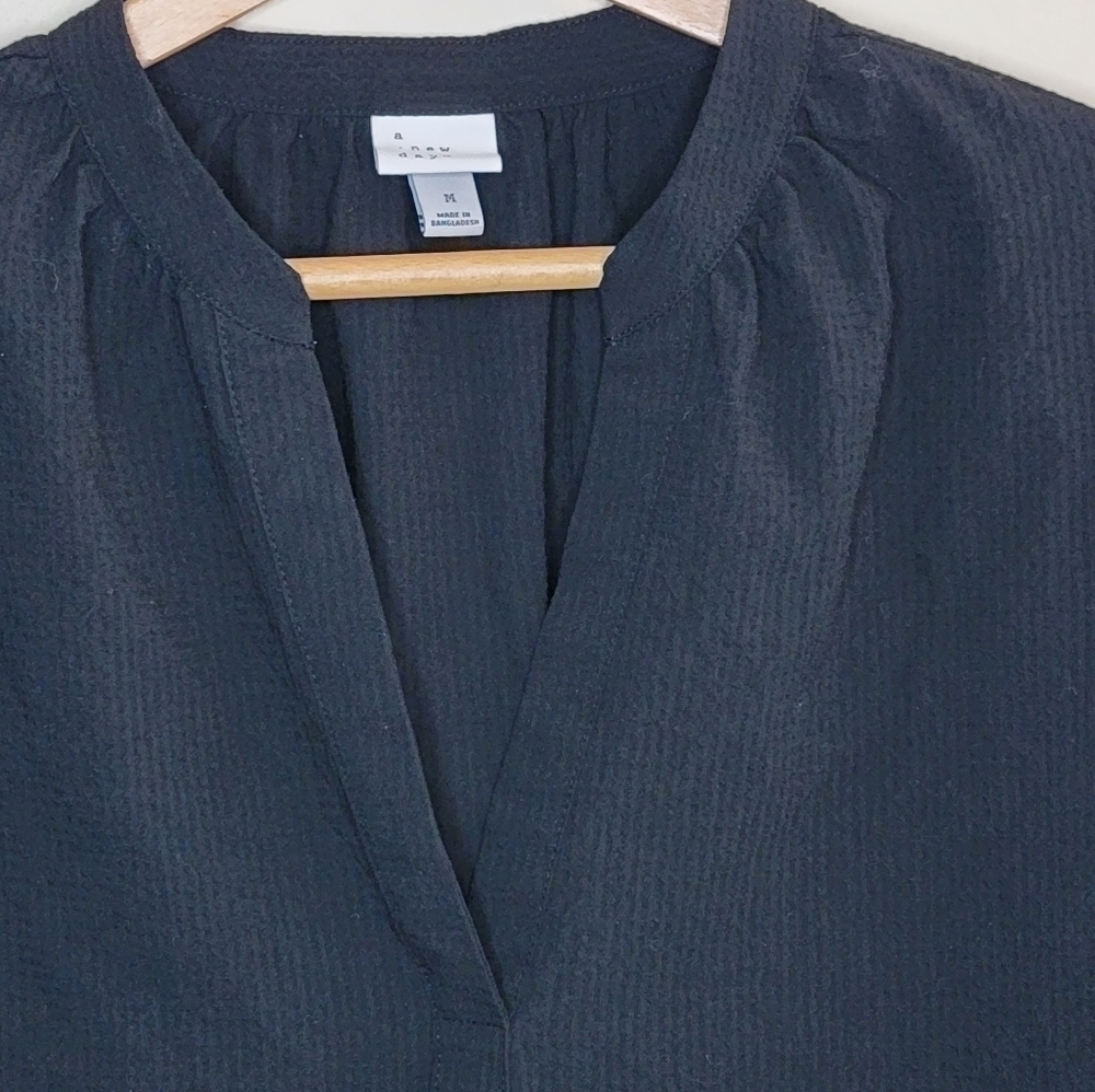 A New Day | Black Textured Long Sleeve V-neck Top Size Medium M - Picture 2 of 5